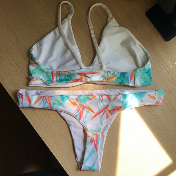 Reversible Bikini Set - Picture 2 of 5
